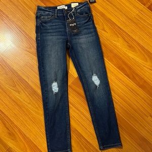 NWT Revery kids distressed jeans size 10